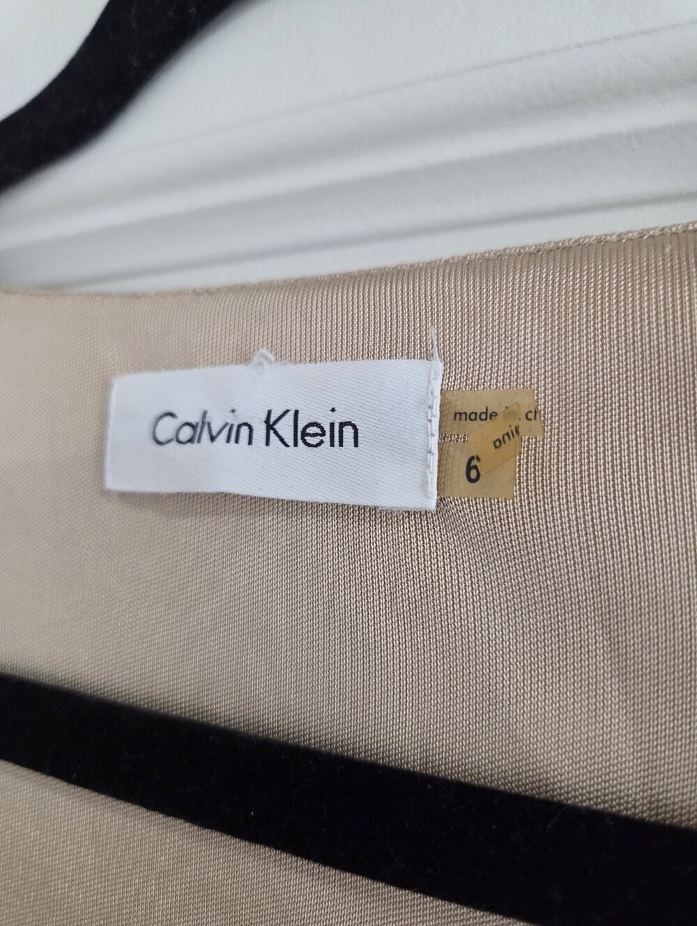 Calvin Klein Champagne Gold Faux Wrap V-Neck Tie Waist Cocktail Dress Size 6 - Picture 6 of 8